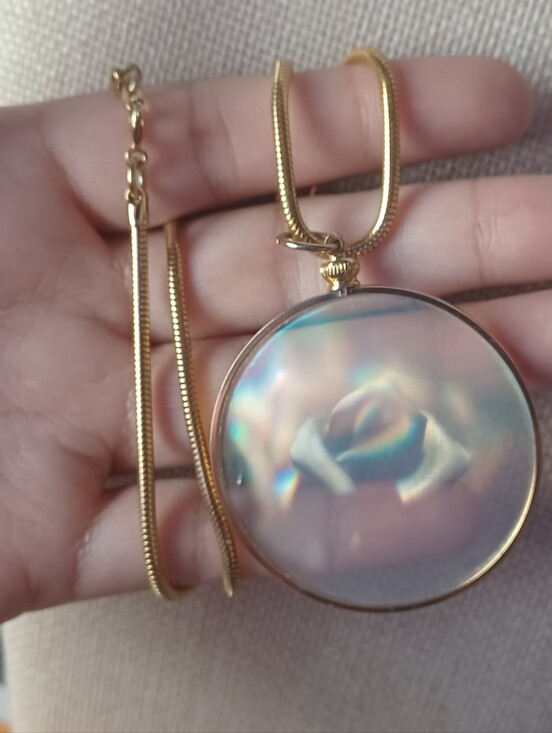 Vintage Jewelry - Vintage 80s 3D Hologram Rose Pendant Necklace Gold Tone Snake Chain ✨️